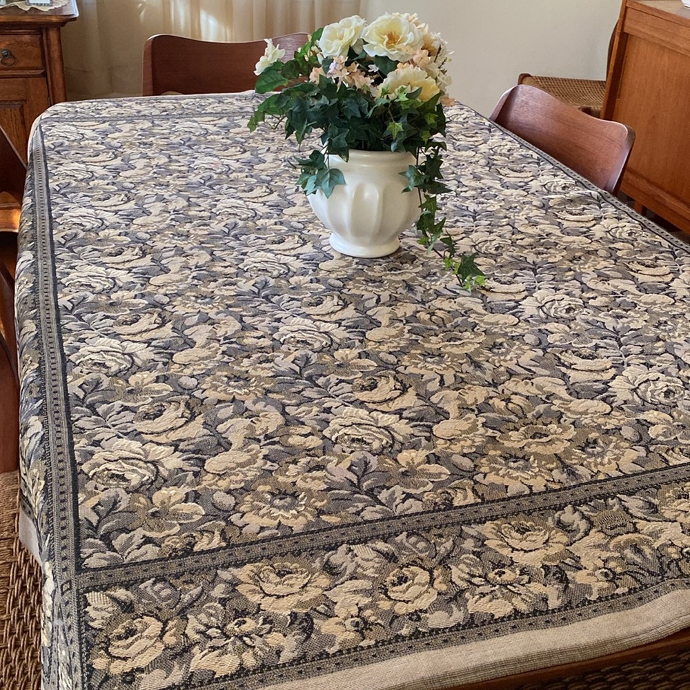 VTG Tapestry Tablecloth 58”x68” - Picture 7 of 12